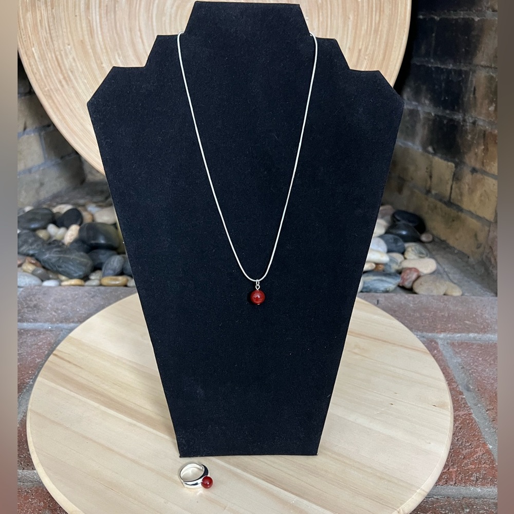 LBVYR Silver Pendant Necklace & Matching Ring